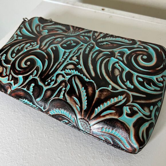 Patricia Nash Valerie Cassini Wristlet in Tooled Turquoise Leather Bohemian Chic - Picture 1 of 12